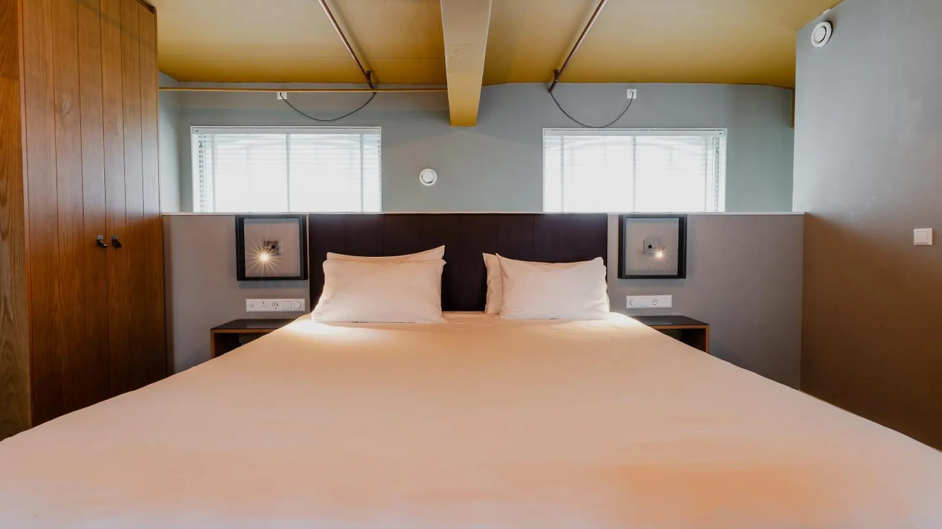 Apartments De Hallen Amsterdam 0*,